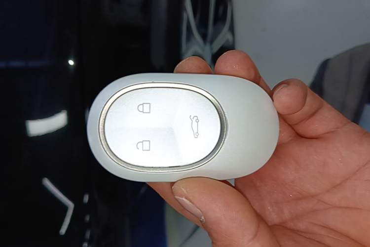 Used Nio ET5T 2024 75kWh Touring Vehicle Key