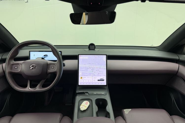 Used Nio ET5T 2024 75kWh Touring Center Console