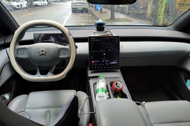 Used Nio ET5T 2024 75kWh Touring Center Console