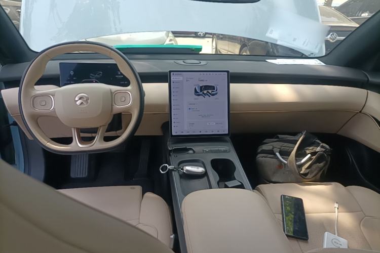 Used Nio ET5T 2024 75kWh Touring Center Console