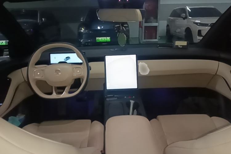 Used Nio ET5T 2024 75kWh Touring Center Console