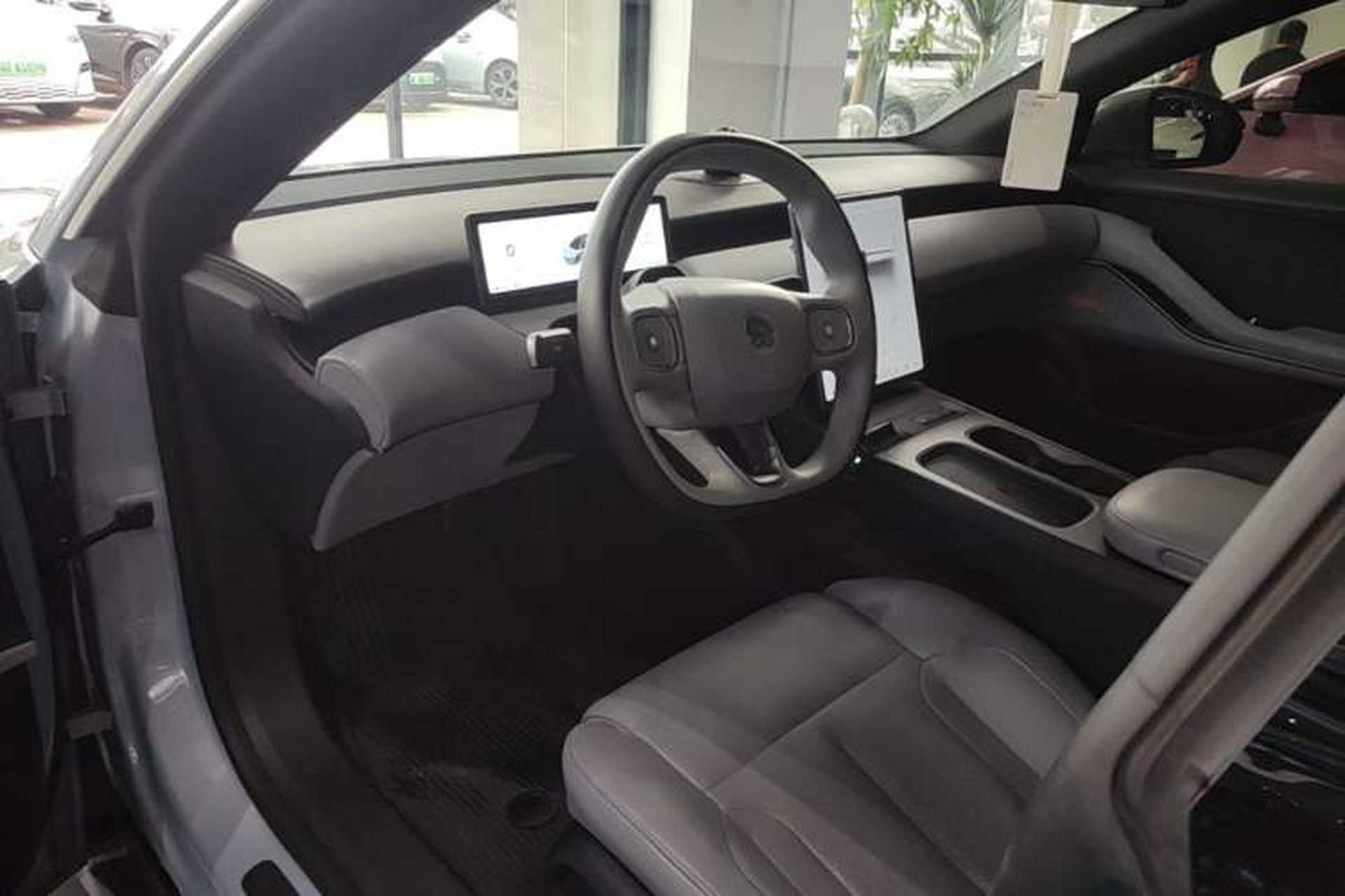Used Nio ET5T 2024 75kWh Touring Center Console