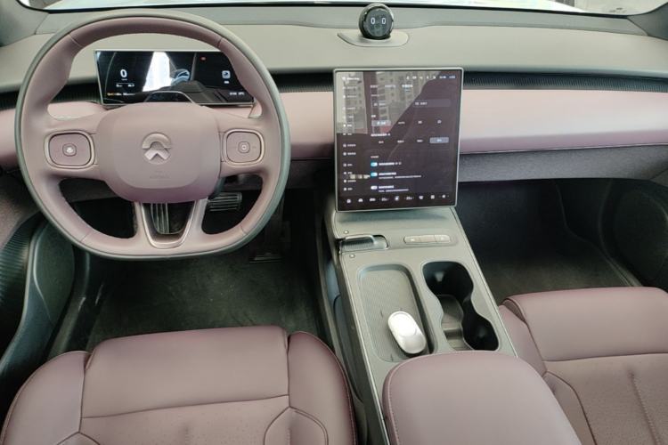 Used Nio ET5T 2024 75kWh Touring Center Console