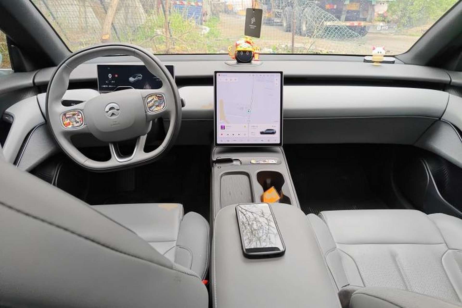Used Nio ET5T 2024 75kWh Touring Center Console