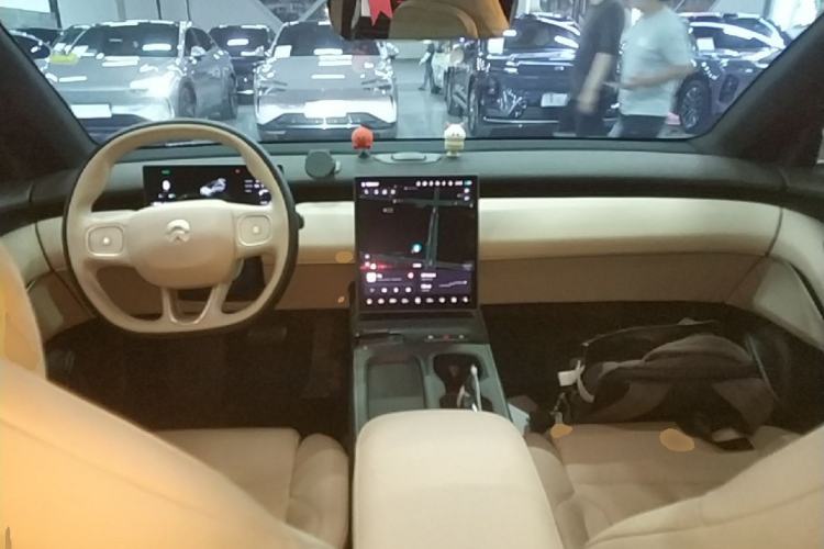 Used Nio ET5T 2024 75kWh Touring Center Console
