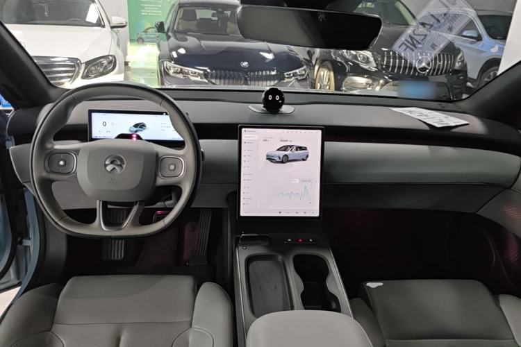 Used Nio ET5T 2024 75kWh Touring Center Console