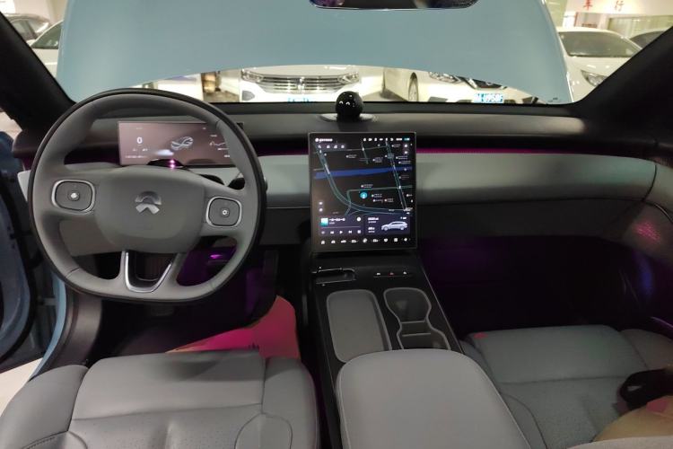 Used Nio ET5T 2024 75kWh Touring Center Console