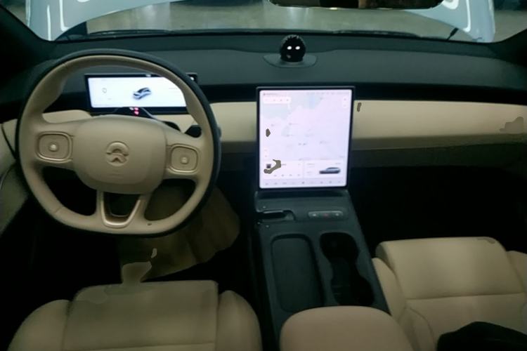Used Nio ET5T 2024 75kWh Touring Center Console