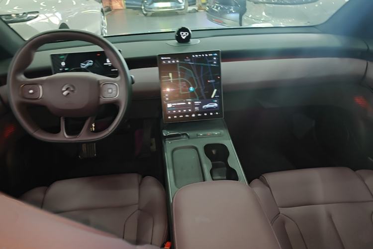 Used Nio ET5T 2024 75kWh Touring Center Console