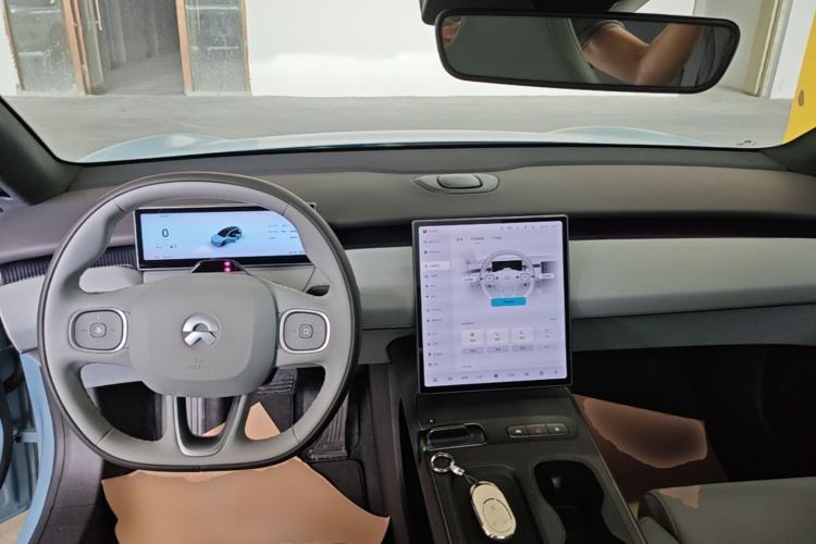 Used Nio ET5T 2024 75kWh Touring Center Console