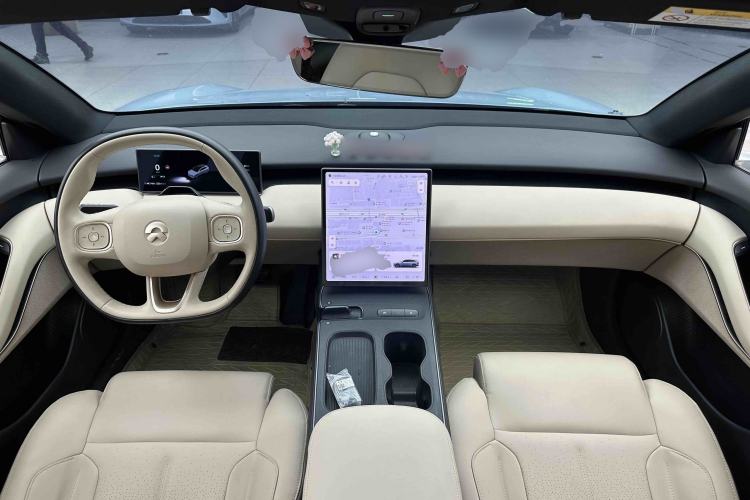 Used Nio ET5T 2024 75kWh Touring Center Console