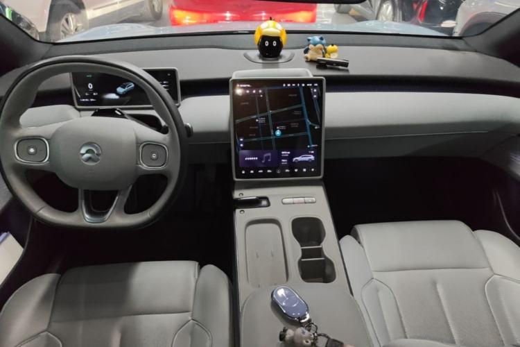 Used Nio ET5T 2024 75kWh Touring Center Console