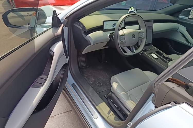 Used Nio ET5T 2024 75kWh Touring Driver Seat
