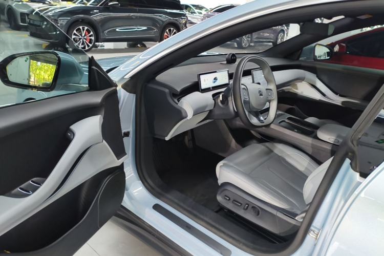 Used Nio ET5T 2024 75kWh Touring Driver Seat