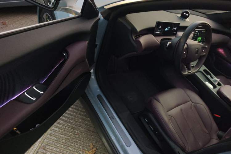 Used Nio ET5T 2024 75kWh Touring Driver Seat