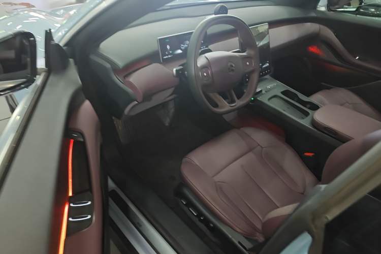 Used Nio ET5T 2024 75kWh Touring Driver Seat