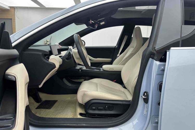Used Nio ET5T 2024 75kWh Touring Driver Seat