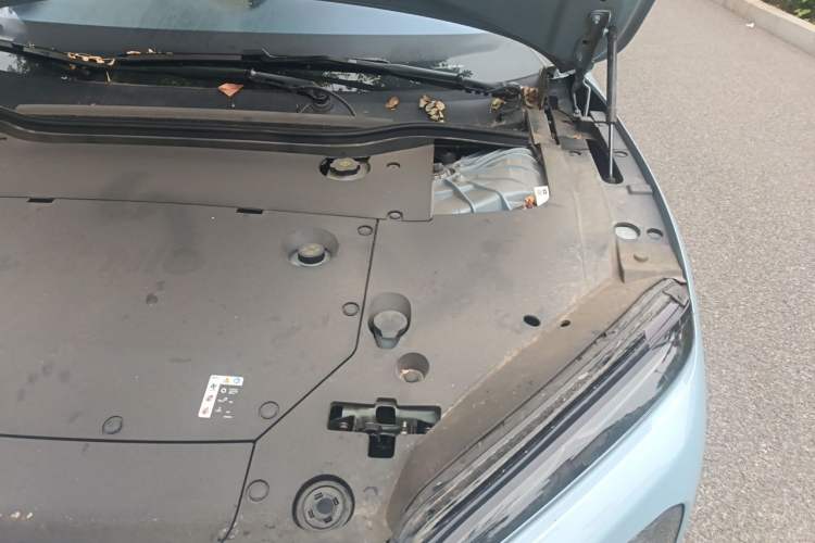 Used Nio ET5T 2024 75kWh Touring Engine Bay Left