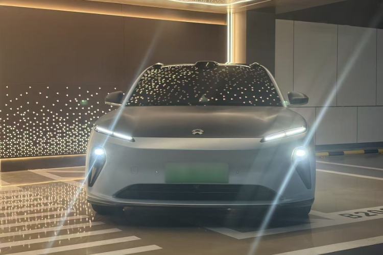 Used Nio ET5T 2024 75kWh Touring Exterior 1