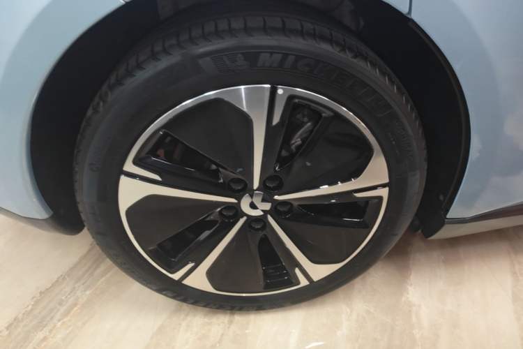 Used Nio ET5T 2024 75kWh Touring Exterior 1