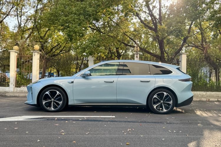 Used Nio ET5T 2024 75kWh Touring Exterior 2