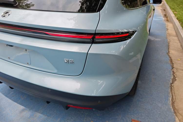Used Nio ET5T 2024 75kWh Touring Exterior 2