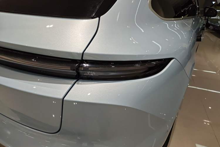 Used Nio ET5T 2024 75kWh Touring Exterior 3