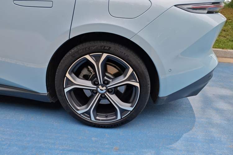 Used Nio ET5T 2024 75kWh Touring Exterior 3