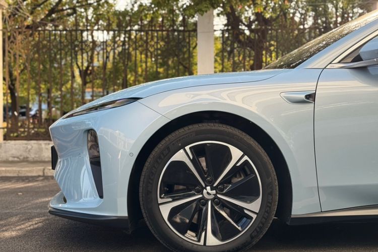 Used Nio ET5T 2024 75kWh Touring Exterior 4