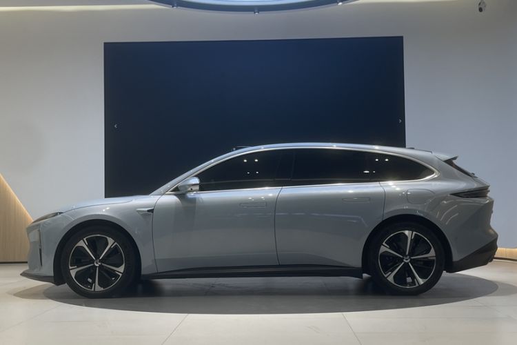 Used Nio ET5T 2024 75kWh Touring Exterior 8
