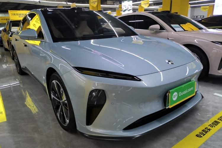 Used Nio ET5T 2024 75kWh Touring Front Right 45 Deg