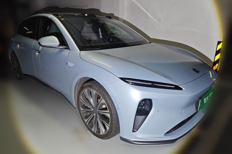 Used Nio ET5T 2024 75kWh Touring Front Right 45 Deg