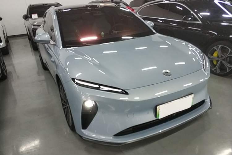 Used Nio ET5T 2024 75kWh Touring Front Right 45 Deg