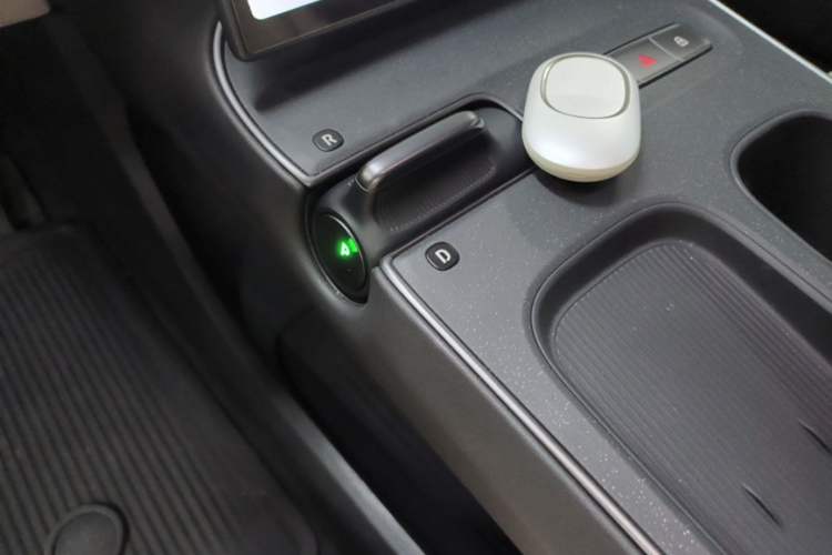 Used Nio ET5T 2024 75kWh Touring Gear Lever