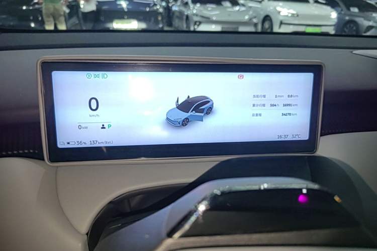 Used Nio ET5T 2024 75kWh Touring Instrument Cluster