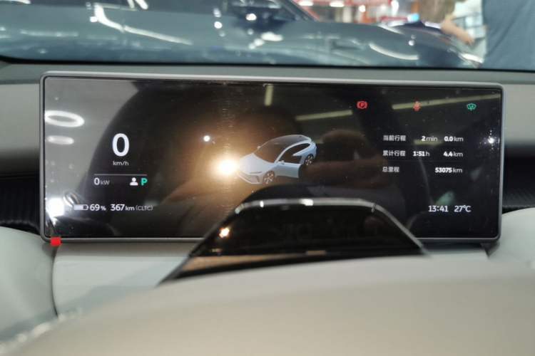 Used Nio ET5T 2024 75kWh Touring Instrument Cluster