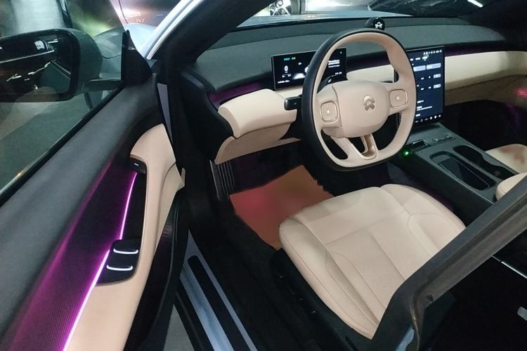 Used Nio ET5T 2024 75kWh Touring Interior 1