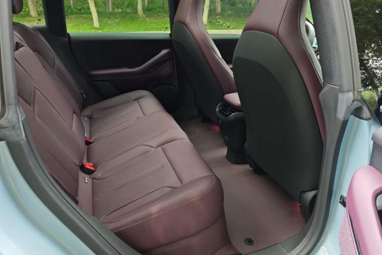 Used Nio ET5T 2024 75kWh Touring Interior 1