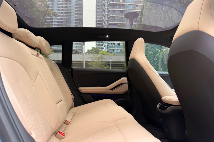 Used Nio ET5T 2024 75kWh Touring Interior 10
