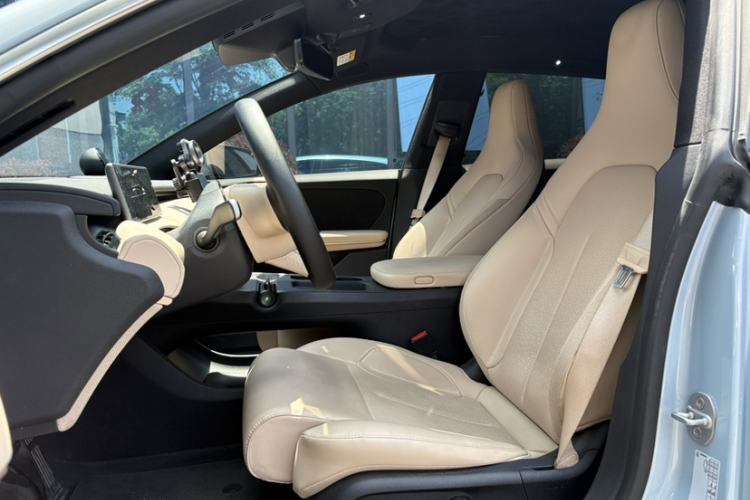Used Nio ET5T 2024 75kWh Touring Interior 2