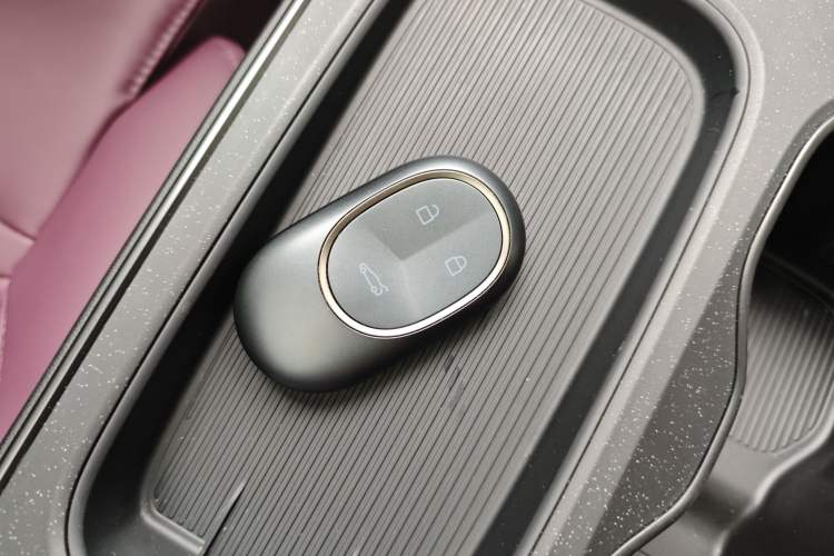 Used Nio ET5T 2024 75kWh Touring Interior 2