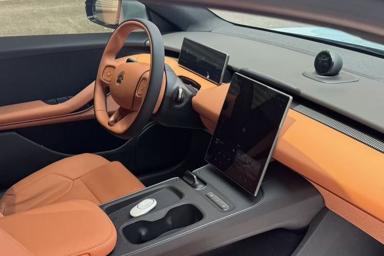 Used Nio ET5T 2024 75kWh Touring Interior 2