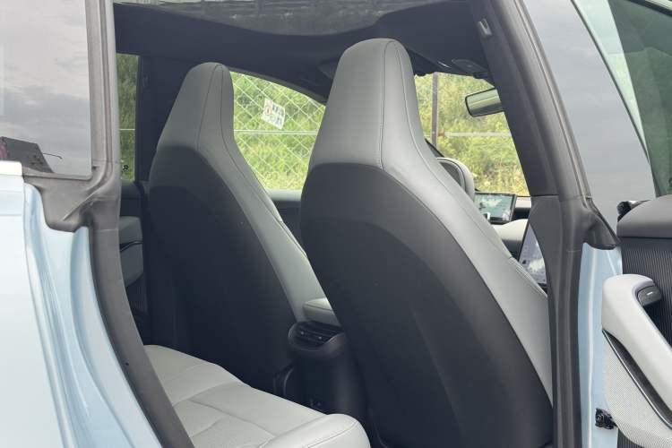 Used Nio ET5T 2024 75kWh Touring Interior 2