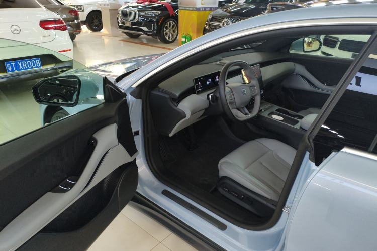 Used Nio ET5T 2024 75kWh Touring Interior 3