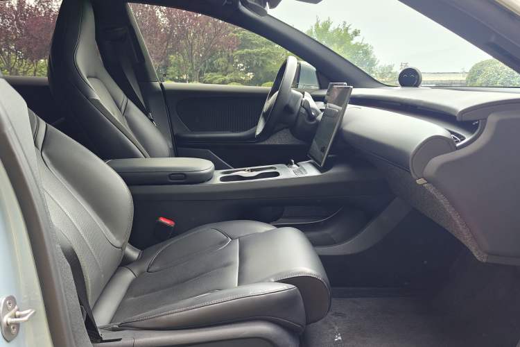 Used Nio ET5T 2024 75kWh Touring Interior 3
