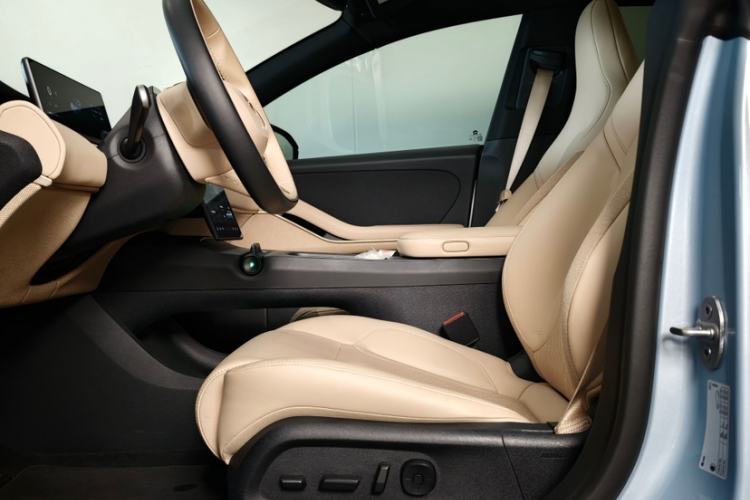 Used Nio ET5T 2024 75kWh Touring Interior 3