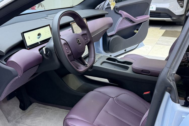 Used Nio ET5T 2024 75kWh Touring Interior 3