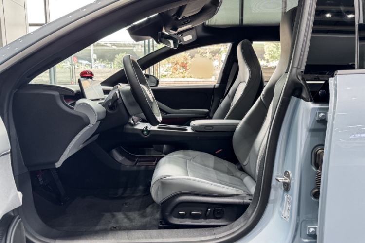 Used Nio ET5T 2024 75kWh Touring Interior 4