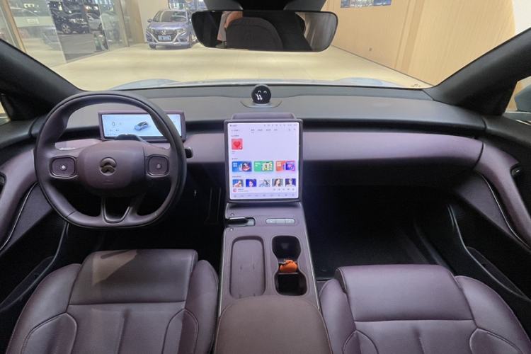 Used Nio ET5T 2024 75kWh Touring Interior 4