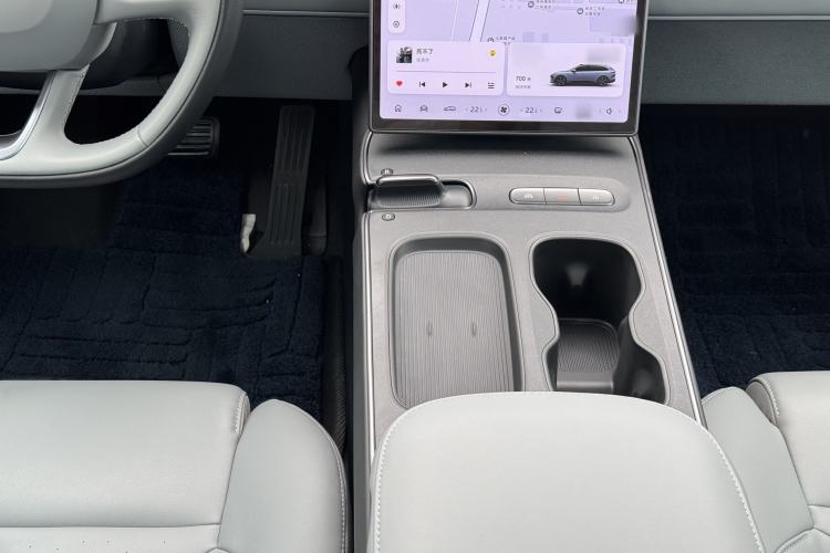 Used Nio ET5T 2024 75kWh Touring Interior 4